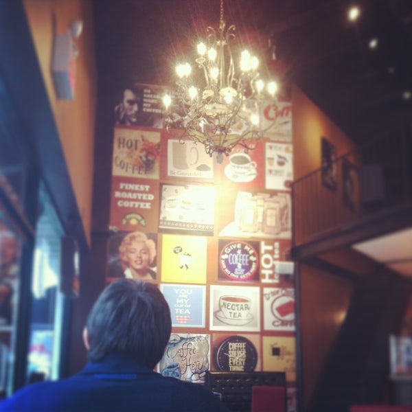 3/10/2013에 Justine C.님이 Crave Espresso Bar에서 찍은 사진