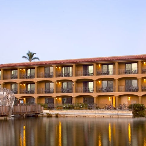 2/18/2014 tarihinde Best Western Plus Island Palms Hotel &amp; Marinaziyaretçi tarafından Best Western Plus Island Palms Hotel &amp; Marina'de çekilen fotoğraf