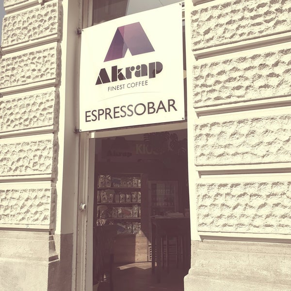 Foto tirada no(a) Akrap Finest Coffee por Ivo W. em 6/13/2019