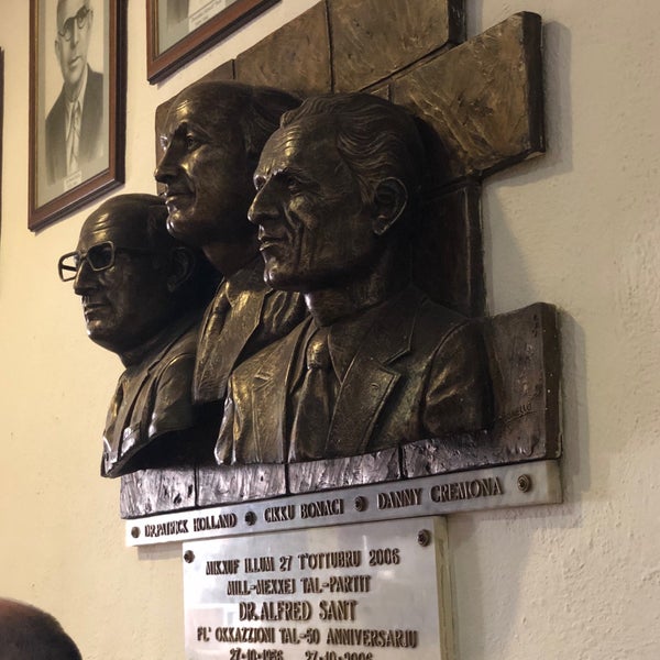 Partit Laburista Campaign Office