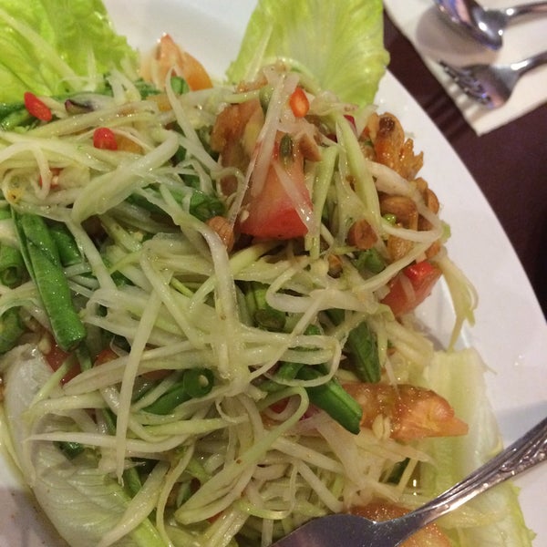 Photo taken at Chokdee Thai Cuisine by Lucho J. on 2/20/2015