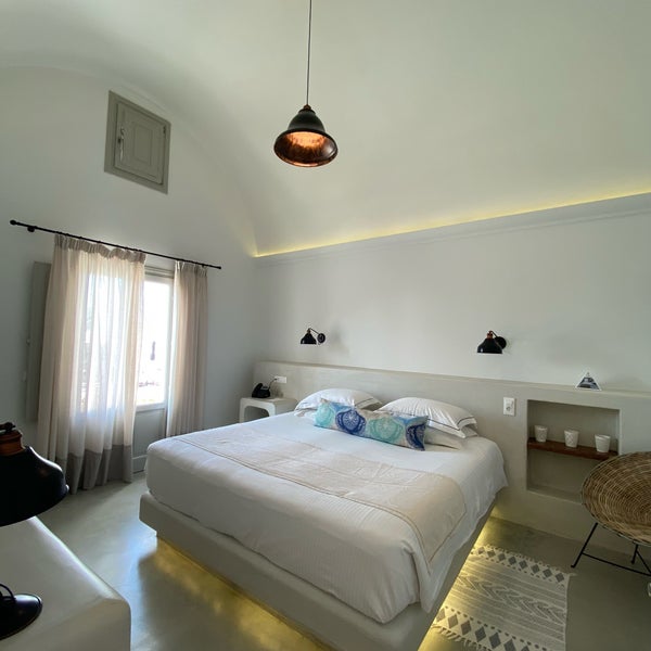 รูปภาพถ่ายที่ Santo Maris Oia Luxury Suites and Spa in Santorini โดย Jason Jiacheng H. เมื่อ 9/2/2022