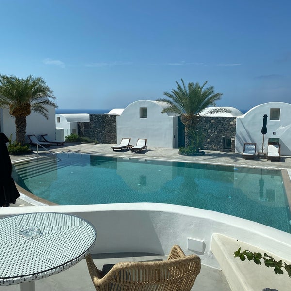 Photo taken at Santo Maris Oia Luxury Suites and Spa in Santorini by Jason Jiacheng H. on 9/2/2022