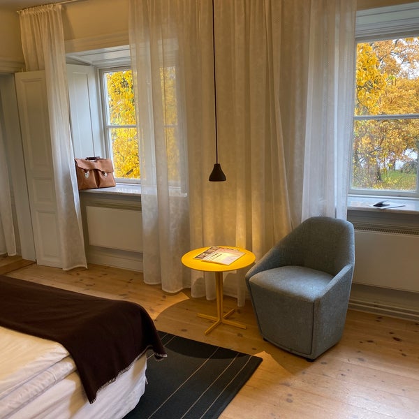 รูปภาพถ่ายที่ Hotel Skeppsholmen โดย Goran A. เมื่อ 10/20/2019