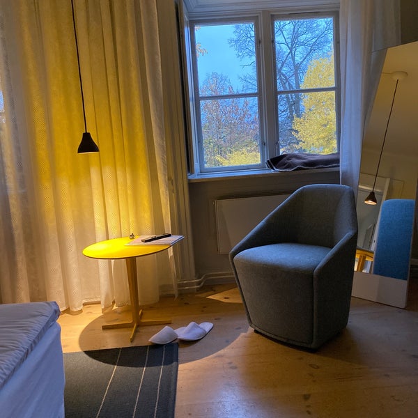รูปภาพถ่ายที่ Hotel Skeppsholmen โดย Goran A. เมื่อ 10/21/2019