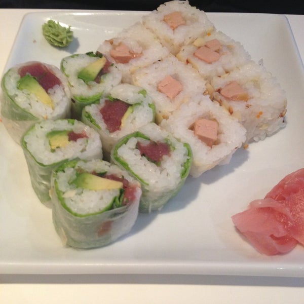 Photo taken at Eat Sushi by Nawel on 3/30/2013
