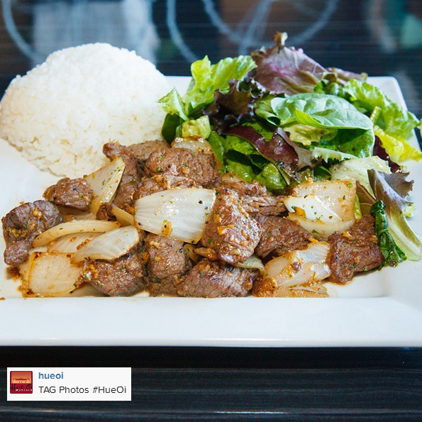 รูปภาพถ่ายที่ Hue Oi - Vietnamese Cuisine โดย Hue Oi - Vietnamese Cuisine เมื่อ 11/6/2014