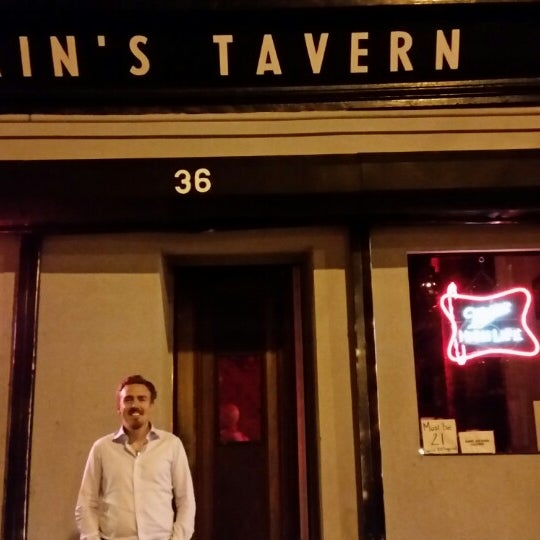 Photo taken at Cain&#39;s Tavern by Dan Y. on 10/5/2014