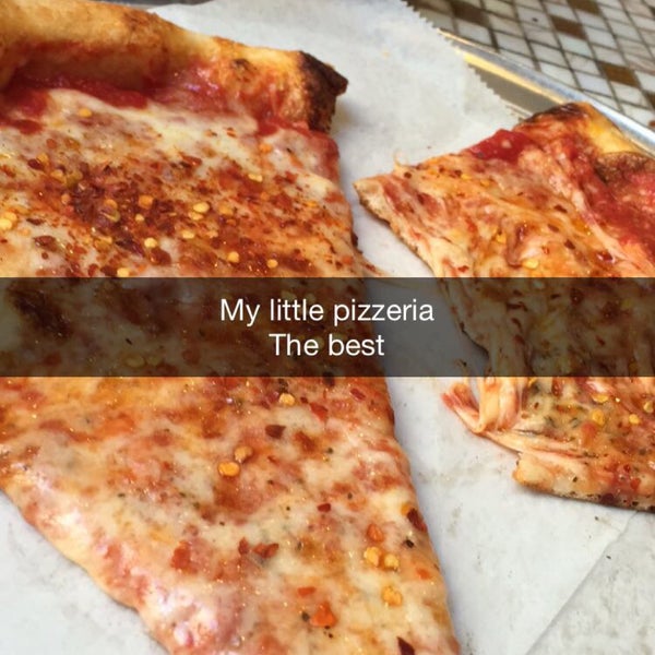 Снимок сделан в My Little Pizzeria пользователем Shawn W. 3/18/2015