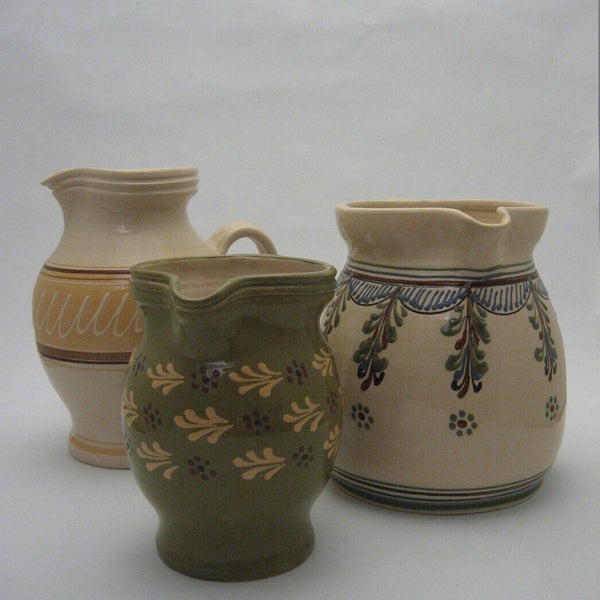รูปภาพถ่ายที่ v.  Hoesslin Berchtesgadener Keramik โดย v.  Hoesslin Berchtesgadener Keramik เมื่อ 7/4/2013