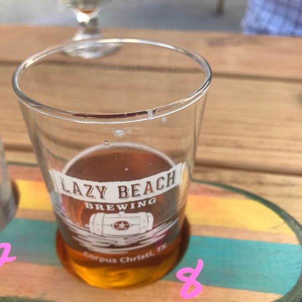 3/22/2018에 Jerad J.님이 Lazy Beach Brewery에서 찍은 사진