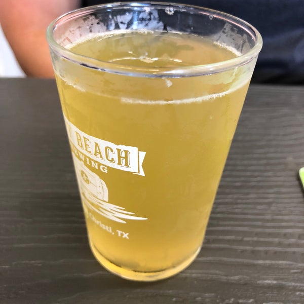 8/25/2018에 Jerad J.님이 Lazy Beach Brewery에서 찍은 사진