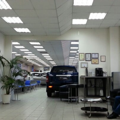 Photo taken at FAVORIT MOTORS Citroёn by Аркадий Р. on 1/26/2013