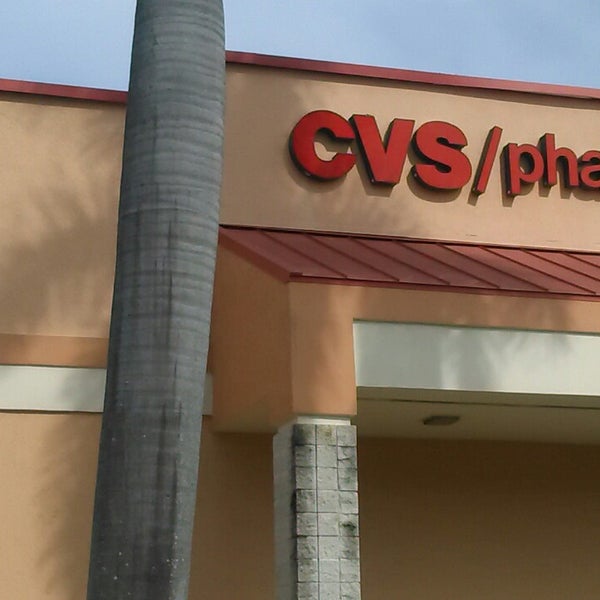 CVS pharmacy Old Naples'te Eczane