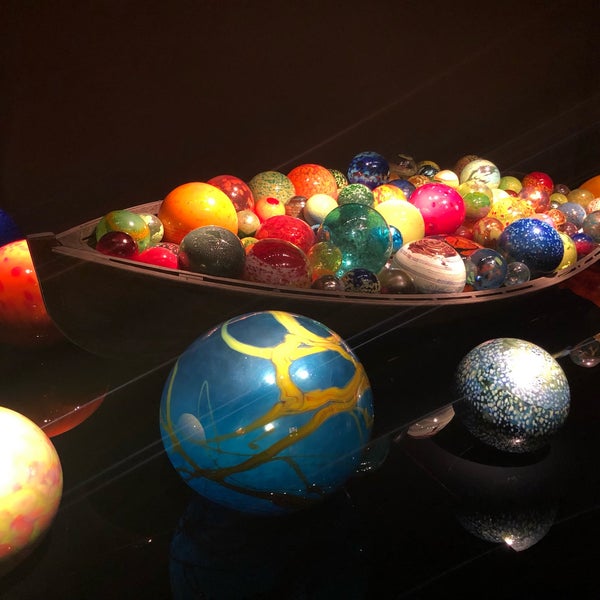 Foto scattata a Chihuly Collection da Whit B. il 5/25/2019