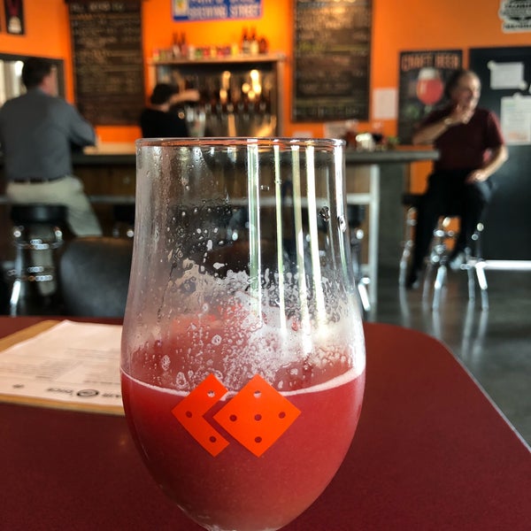 Photo taken at Pair O&#39; Dice Brewing Company by Whit B. on 6/14/2018