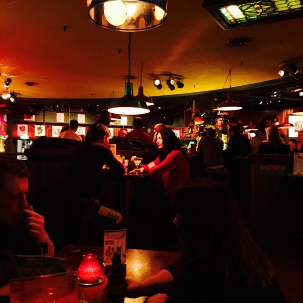 1/31/2015 tarihinde Yulia M.ziyaretçi tarafından Breakaway Cafe Rotterdam'de çekilen fotoğraf
