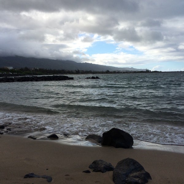 Photo taken at Maui Beach Hotel by Darina B. on 8/19/2014