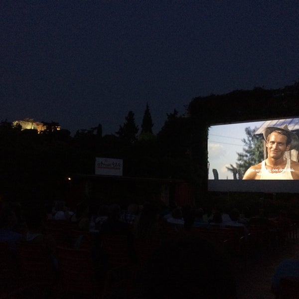 Foto scattata a Cine Thisio da Alex il 7/10/2015