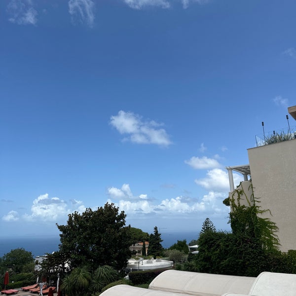 Снимок сделан в Capri Palace Hotel &amp; Spa пользователем AF 🦋 8/6/2023