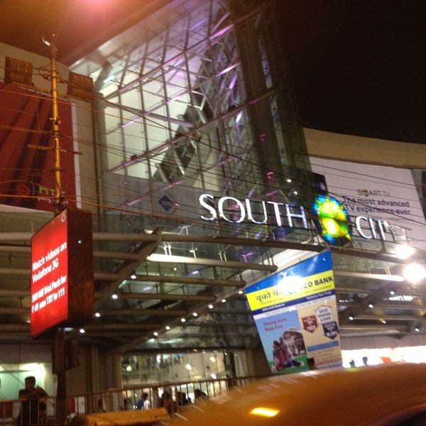 5/20/2013 tarihinde Kashif R.ziyaretçi tarafından South City Mall'de çekilen fotoğraf
