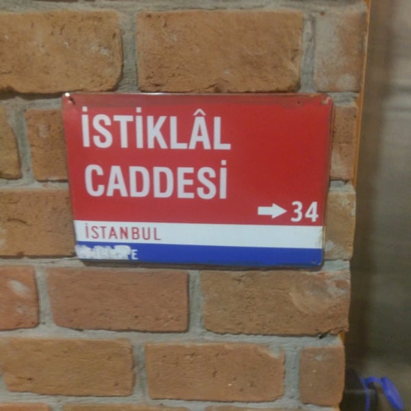 1/18/2020にSerkan Ç.が1983 Beyoğlu Çikolata &amp; Kahveで撮った写真