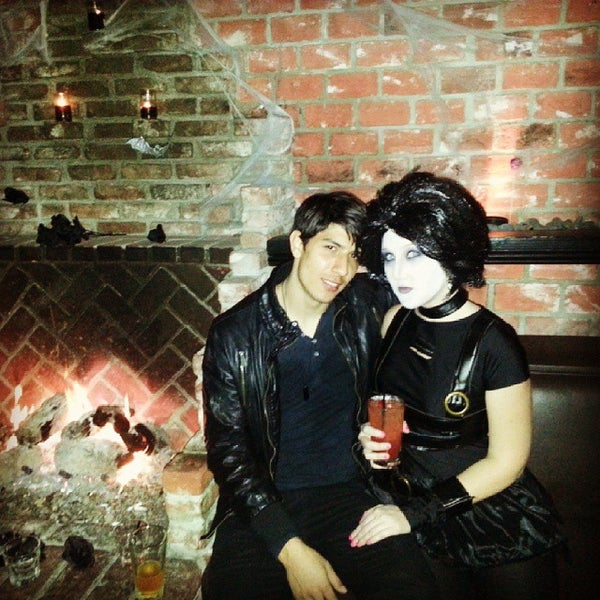 Photo taken at The Parlour Room of Hollywood by Jourdan R. on 11/4/2013
