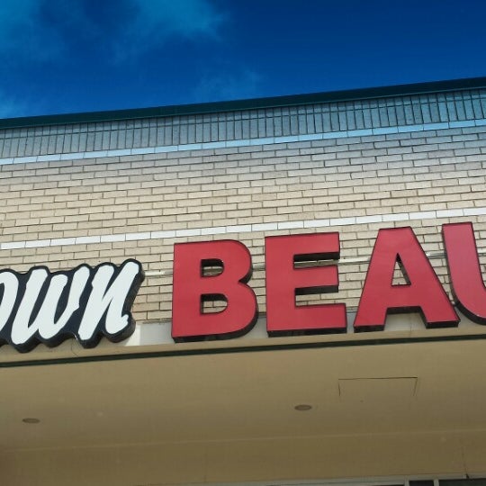 Uptown Beauty Supply Cosmetics Store in North Arlington