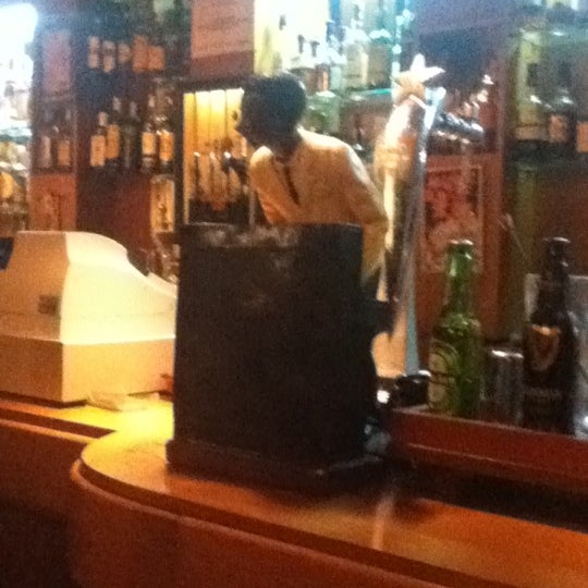 10/5/2012 tarihinde Núria N.ziyaretçi tarafından Casablanca Pub'de çekilen fotoğraf