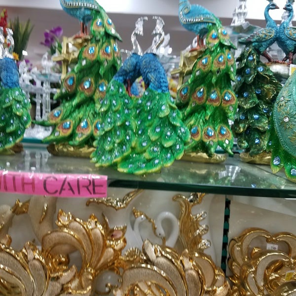singappore-shopping-gift-store-in-chennai