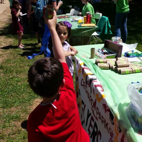 Снимок сделан в Anne Springs Close Greenway пользователем Sarah R. 4/26/2014