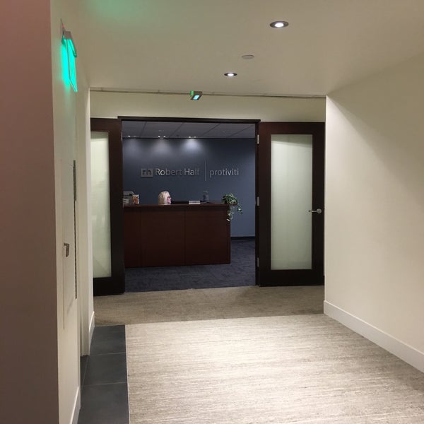 Robert Half International Office In Seattle Central Business District