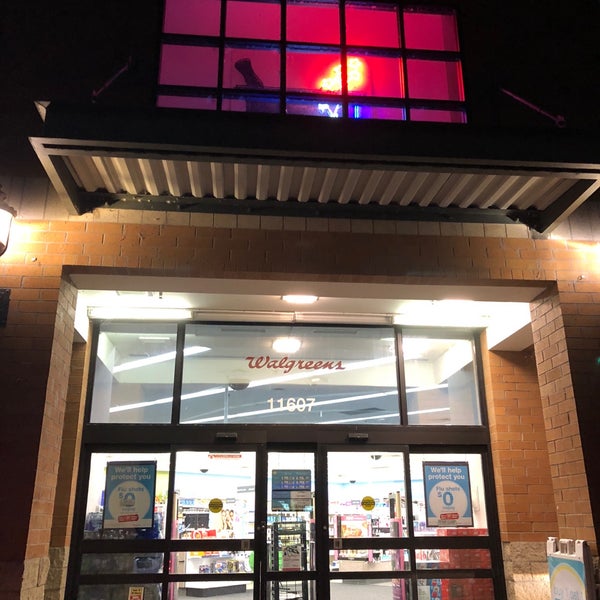 Walgreens Pharmacy in Kirkland