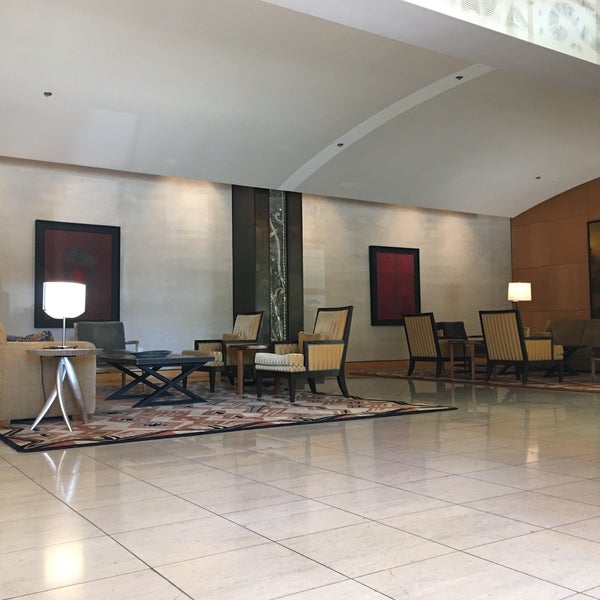Photo taken at Hotel Bellevue by Josh v. on 6/11/2019