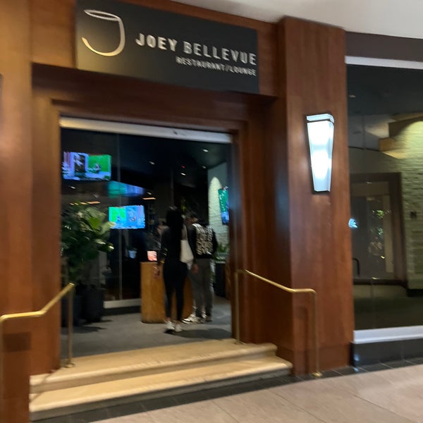 JOEY Bellevue Salón
