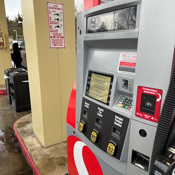 Safeway Gas Fuel Station in Crossroads