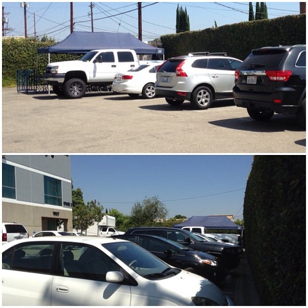 Photos at DunderMifflin Paper Company Office in Van Nuys