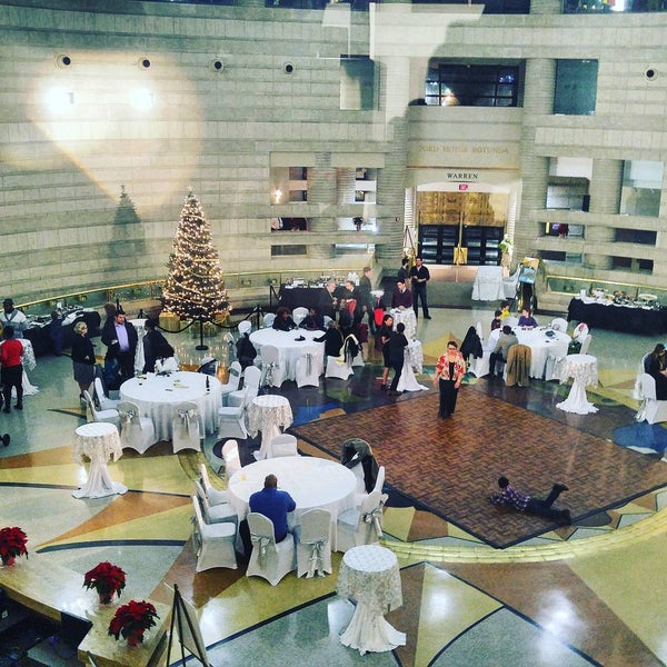 Photo taken at Charles H Wright Museum of African American History by Leslie T. on 12/12/2015