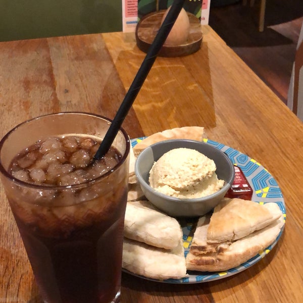Photo taken at Nando&#39;s by Ahmed A. on 8/14/2019