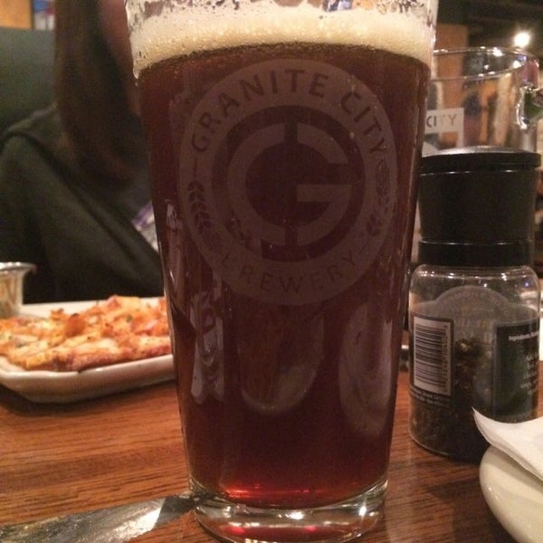 Photo taken at Granite City Food &amp; Brewery by Rob E. on 3/7/2015