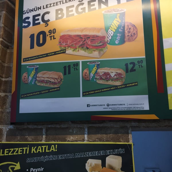 Das Foto wurde bei Subway von Elcin C. am 9/15/2017 aufgenommen