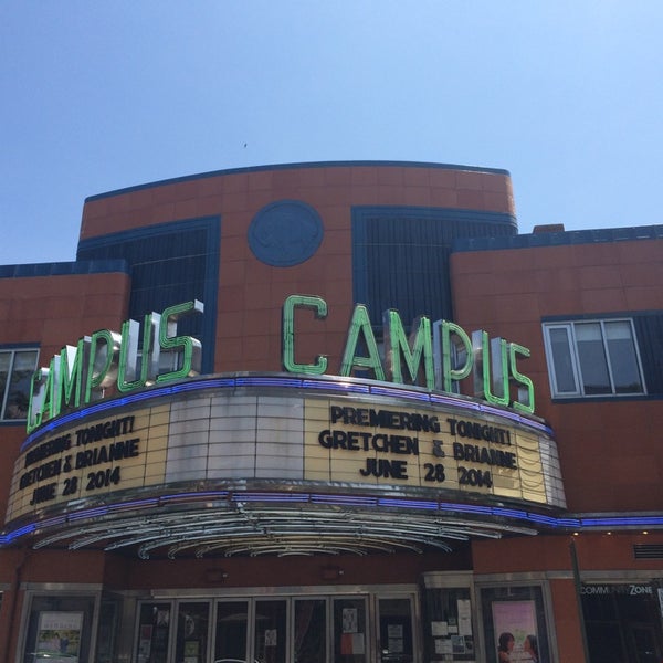 Foto tirada no(a) Campus Theatre por Steph em 6/28/2014
