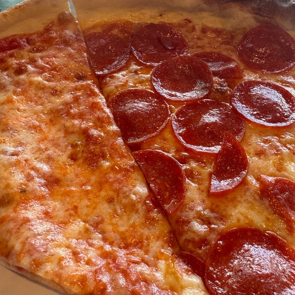 Photo taken at Joe&#39;s Pizza by Molly Z. on 5/31/2024