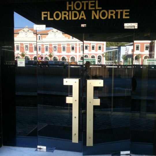 Снимок сделан в Hotel Florida Norte пользователем Ritesh S. 9/15/2012