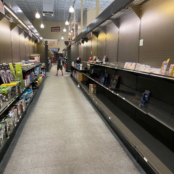 Fry's Electronics (Now Closed) Electronics Store in Downtown Concord