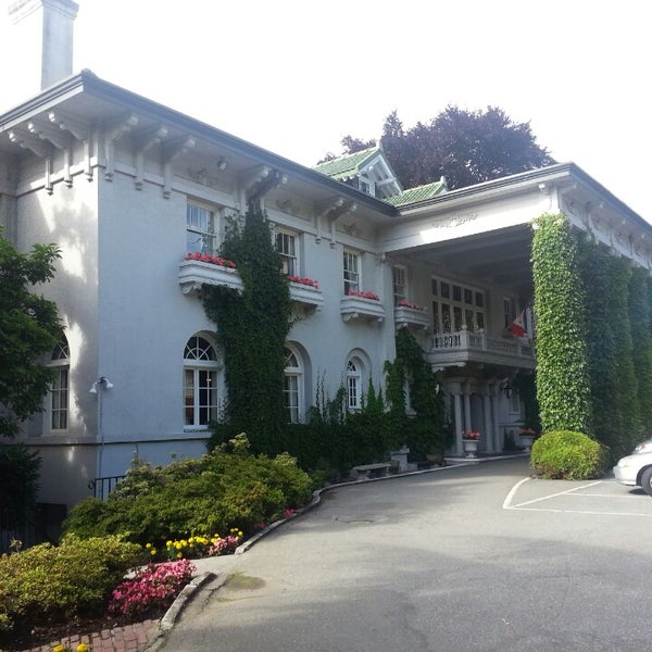 Photo taken at The University Women&#39;s Club of Vancouver at Hycroft by Jennifer L. on 6/26/2013