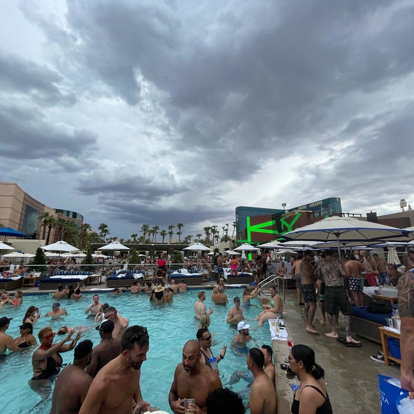 WET REPUBLIC ULTRA POOL - 715 Photos & 808 Reviews - 3799 S Las Vegas Blvd, Las  Vegas, Nevada - Swimming Pools - Phone Number - Classes - Yelp