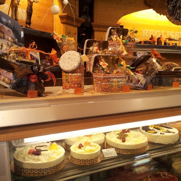 Кафе кондитерская la petite Boulangerie