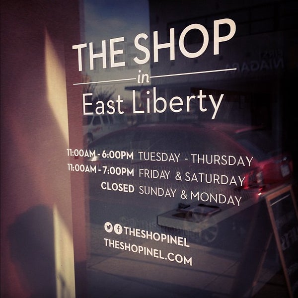 Foto tirada no(a) The Shop In East Liberty por Chuck R. em 12/1/2012
