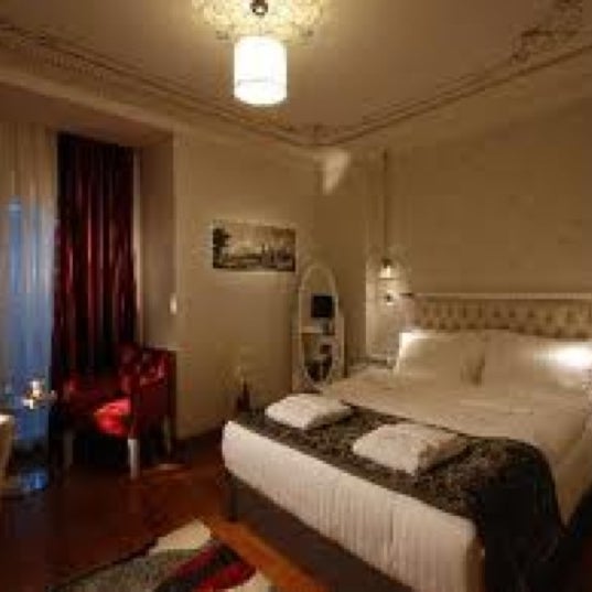 Das Foto wurde bei Hotel Amira Istanbul von Dee K. am 12/5/2012 aufgenommen